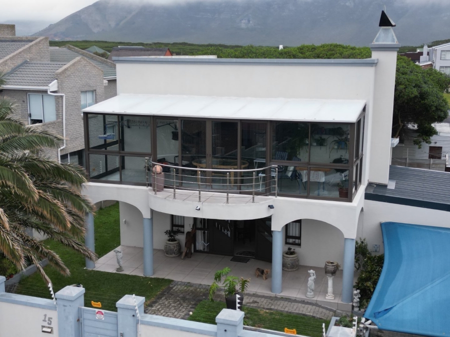 3 Bedroom Property for Sale in De Kelders Western Cape